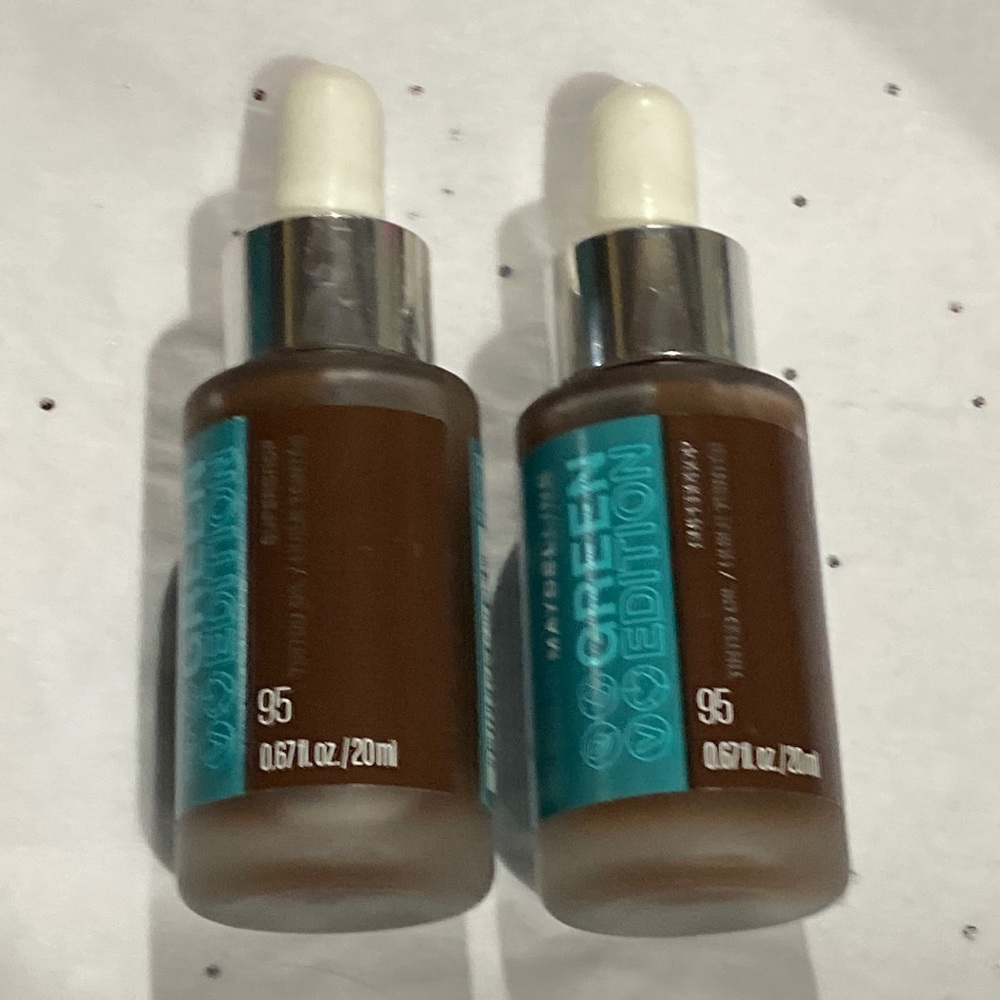 2 x Maybelline New York Green Edition Superdrop Tinted Oil Foundation Shade 95